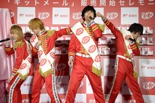 「KLAP」を披露するDISH//。