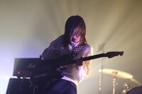 佐藤千亜妃（Vo, G / きのこ帝国）（Photo by Hajime Kamiiisaka）