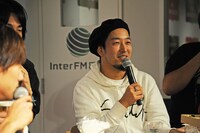 菊池信也（Vo, G / OVER ARM THROW）