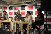 locofrank「トークショー＆サイン会」東京・HMV&BOOKS TOKYO公演の様子。