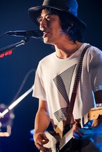 岸田繁（Vo, G / くるり）（Photo by Hajime Kamiiisaka）