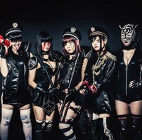 夏の魔物「東京妄想フォーエバーヤング / ダーリン no cry!!!」ブラックDPG Ver.のジャケット。