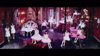 乃木坂46「悲しみの忘れ方」M」ミュージックビデオのワンシーン。