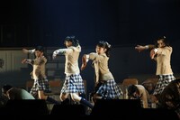 「さくら学院 5th Anniversary LIVE ～ for you ～」の様子。（写真提供：アミューズ）