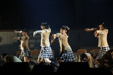 「さくら学院 5th Anniversary LIVE ～ for you ～」の様子。（写真提供：アミューズ）