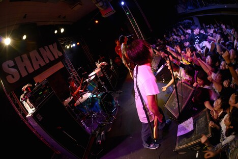 「SHANK OF THE MORNING TOUR」長崎・Studio Do!公演の様子。（撮影：半田安政[showcase]）