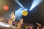 「アップアップガールズ(仮)ライブハウスツアー2015 ハイスパート RAVE FESTIVAL~Zepp Tokyo決戦~」の様子。