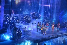 「私立恵比寿中学 年忘れ大学芸会2015『エビ中のオールアトラクスター』」の様子。