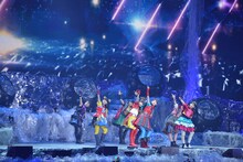 「私立恵比寿中学 年忘れ大学芸会2015『エビ中のオールアトラクスター』」の様子。