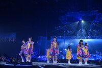 「私立恵比寿中学 年忘れ大学芸会2015『エビ中のオールアトラクスター』」の様子。