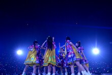 「私立恵比寿中学 年忘れ大学芸会2015『エビ中のオールアトラクスター』」の様子。