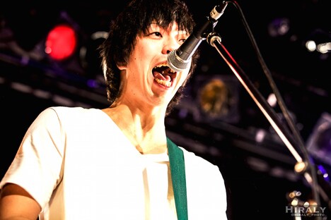 よしくん（Vo, G / POT）（撮影：ひらりい）