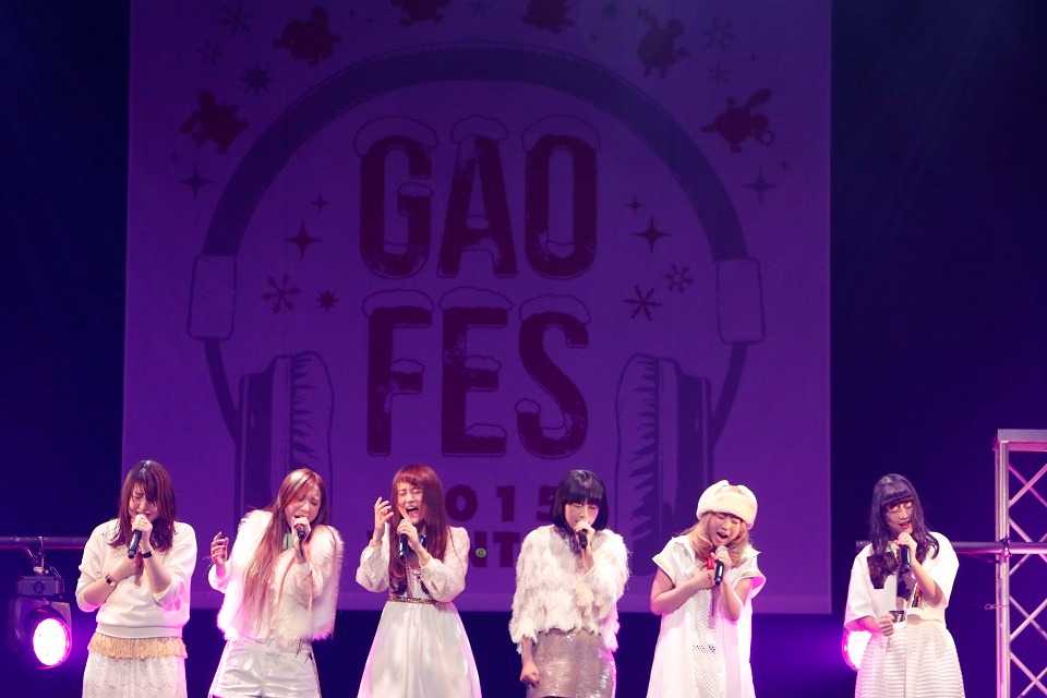 Little Glee Monster「冬のガオフェス2015」の様子。（写真提供：ソニー・ミュージックレコーズ）