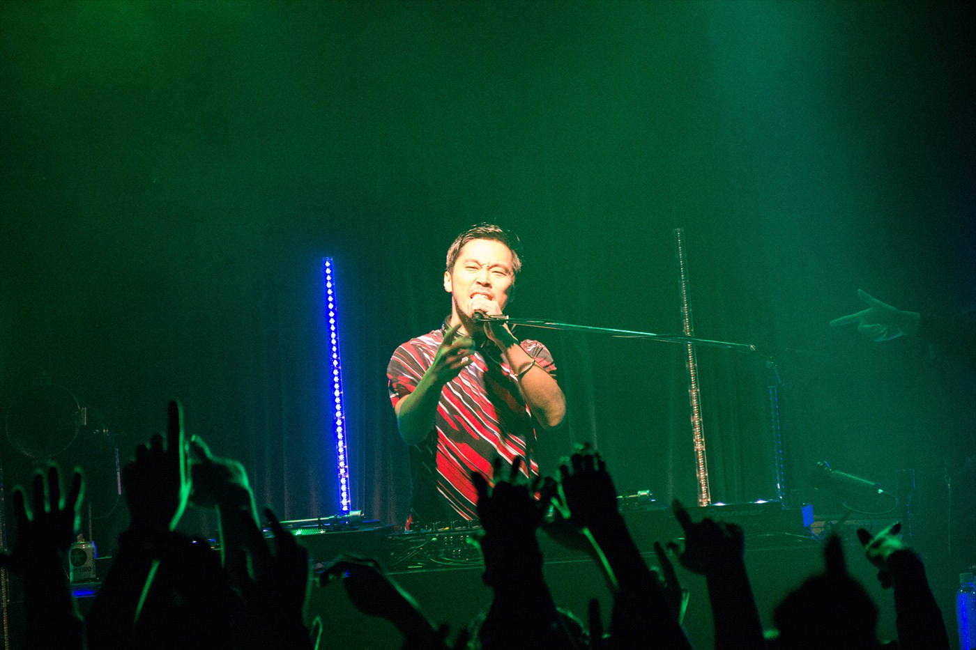 DJ JIN （Photo by YOHEI OGASAWARA）