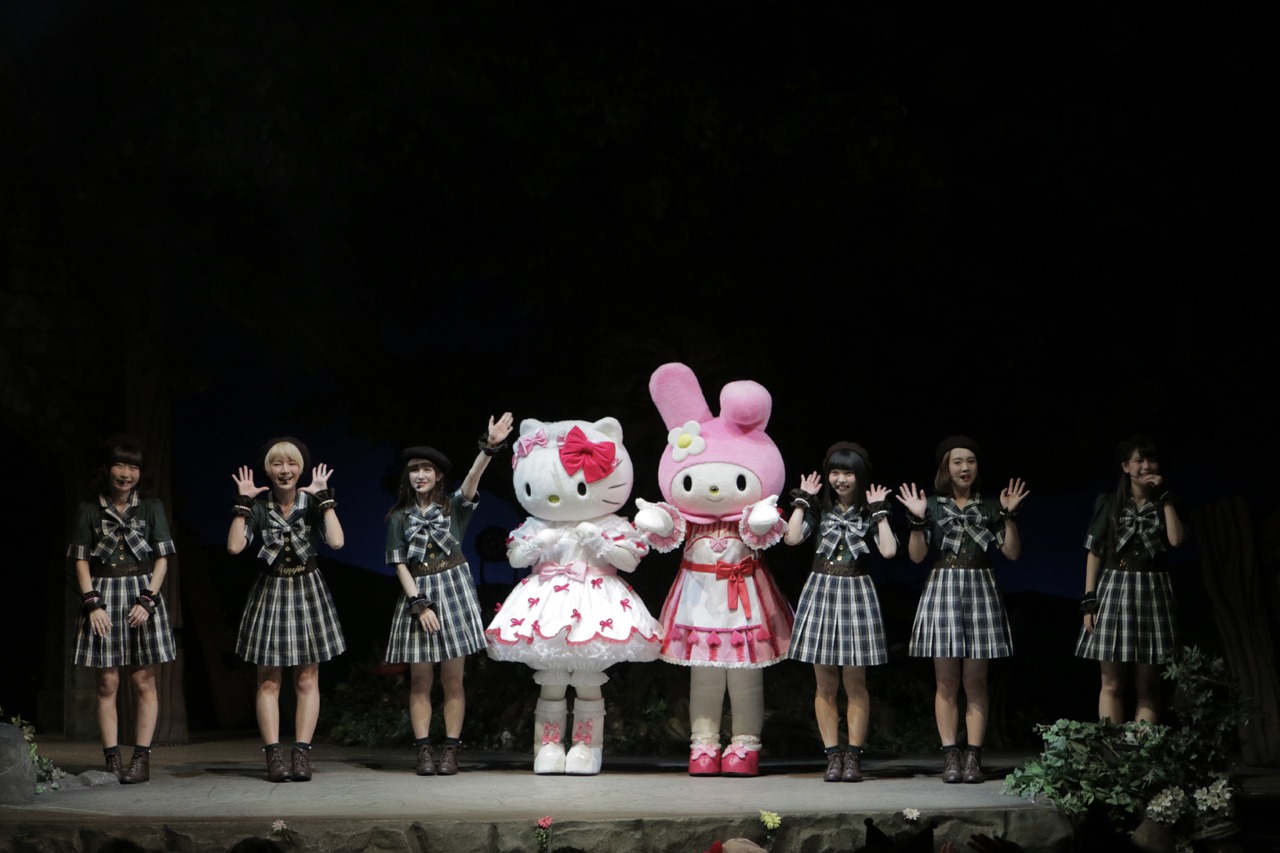 「清 竜人25×サンリオピューロランド25周年。スペシャルコラボライブ!!」の様子。（写真提供：TOY'S FACTORY）(c)2015 SANRIO CO.,LTD.