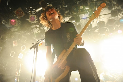 山本大樹（B, Cho）（撮影：藤川正典）