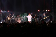 MACOのライブの様子。（写真提供：Virgin Music）