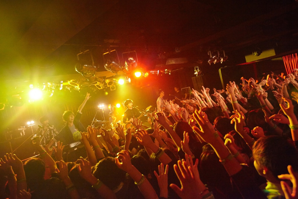 Mrs. GREEN APPLE ONEMAN TOUR 東と名と阪 Mrs. ONEMAN TOUR ～東と名と阪～ | Mrs.GREEN APPLE