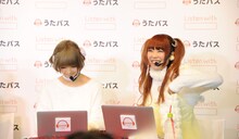 左から最上もが、成瀬瑛美。