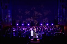 土屋アンナ「THINK! FEEL! and LIVE!」東京・キリスト品川教会 グローリア・チャペル公演の様子。