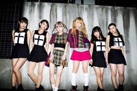 「Showdown Vol.1」に出演するPassCode、おやすみホログラム。