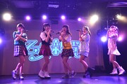SPINNSファッションで登場した乙女新党。