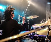 SHINGO（Dr）（Photo by shingo tamai）