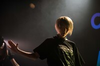 プティパ -petit pas!-によるライブの様子。