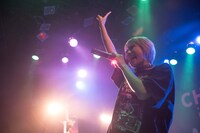 プティパ -petit pas!-によるライブの様子。