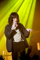 志磨遼平（Vo）（Photo by HAJIME KAMIIISAKA）