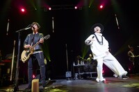 吉田山田（撮影：岩﨑真子）