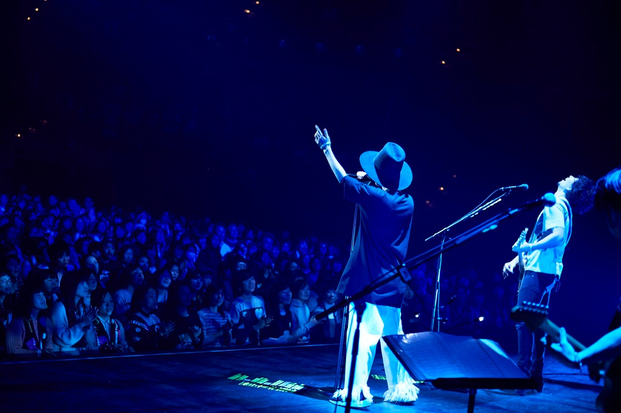 「吉田山田ツアー2015冬～光と闇～」東京・TOKYO DOME CITY HALL公演の様子。（撮影：岩﨑真子）