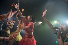 妄想キャリブレーションによるライブの様子。