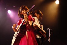 「吉澤嘉代子 秘密ツアー ～8都市をめぐる秘密公演～」東京公演の様子。（撮影：森久）