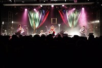 「吉澤嘉代子 秘密ツアー ～8都市をめぐる秘密公演～」東京公演の様子。（撮影：森久）