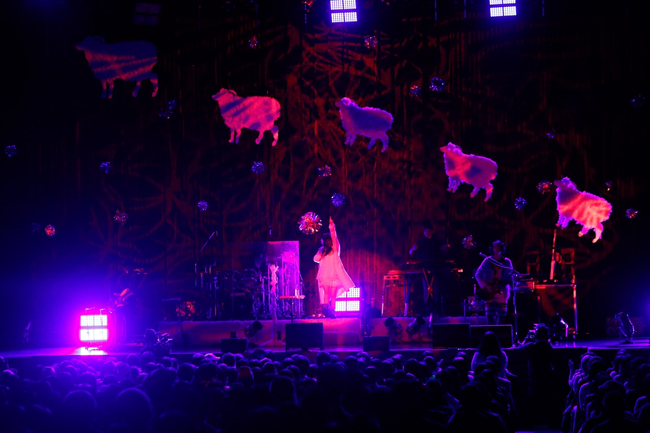 「TRUSTRICK LIVE PROUD 2015 "Good Bye Stray Sheep"」の様子。（撮影：森久）