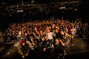 Crystal Lake「THE SIGN TOUR」東京・LIQUIDROOM公演の様子。（Photo by Takashi "TAKA” Konuma）