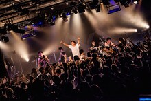 Crystal Lake「THE SIGN TOUR」東京・LIQUIDROOM公演の様子。（Photo by Takashi "TAKA” Konuma）