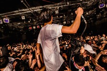 Crystal Lake「THE SIGN TOUR」東京・LIQUIDROOM公演の様子。（Photo by Takashi "TAKA” Konuma）