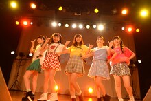 「乙女新党ワンマンライブツアー2015～ツチノコ探して東名阪▽～ supported by SPINNS」大阪公演の様子。