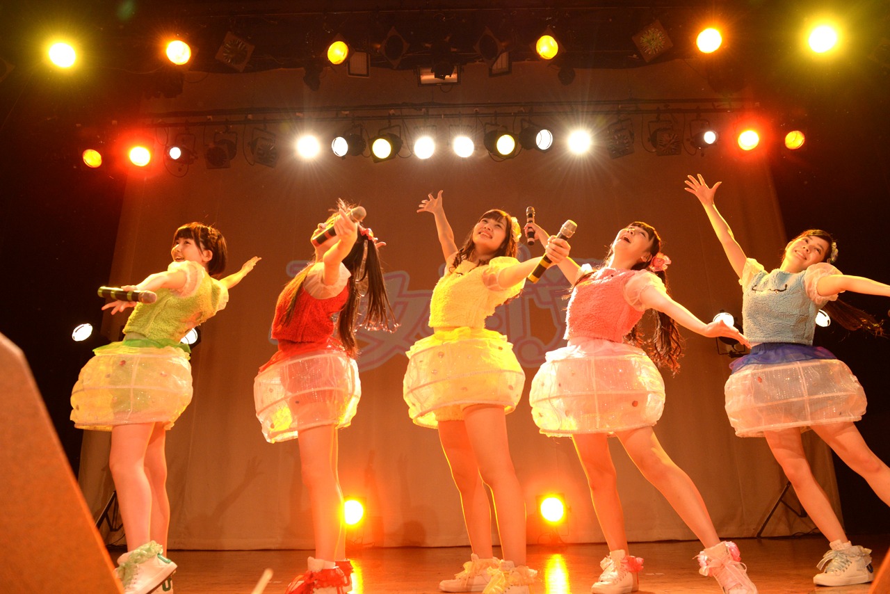「乙女新党ワンマンライブツアー2015～ツチノコ探して東名阪▽～ supported by SPINNS」大阪公演の様子。