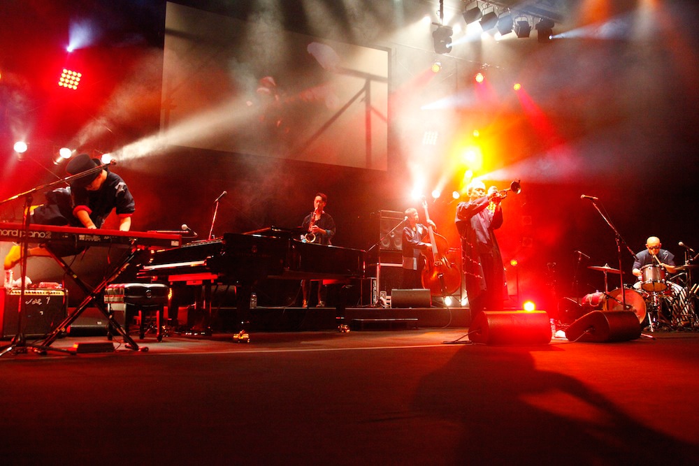 PE'Z「PE'Z EN-MUSUBI 2015 FINAL -おどらにゃそんそん！-」の様子。（Photo by Daishi Saito）