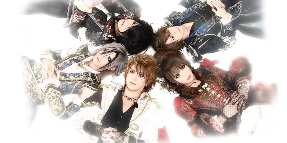 Versailles、12月28日に“復活の儀式”