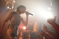 ひめキュンフルーツ缶によるライブの様子。