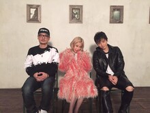 左からSPICY CHOCOLATE、加藤ミリヤ、SKY-HI。