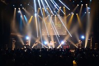 神田莉緒香神田莉緒香「KANDAFUL WORLD vol.6 いつだってベスト！」赤坂BLITZ公演の様子。（写真提供：STROBE MUSIC）