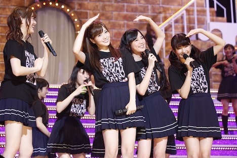 乃木坂46「乃木坂46 Merry X'mas Show 2015」12月21日公演のアンコールの様子。