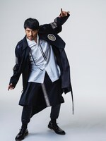 「VOGUE JAPAN」2016年2月号誌面より、谷中敦（東京スカパラダイスオーケストラ）。