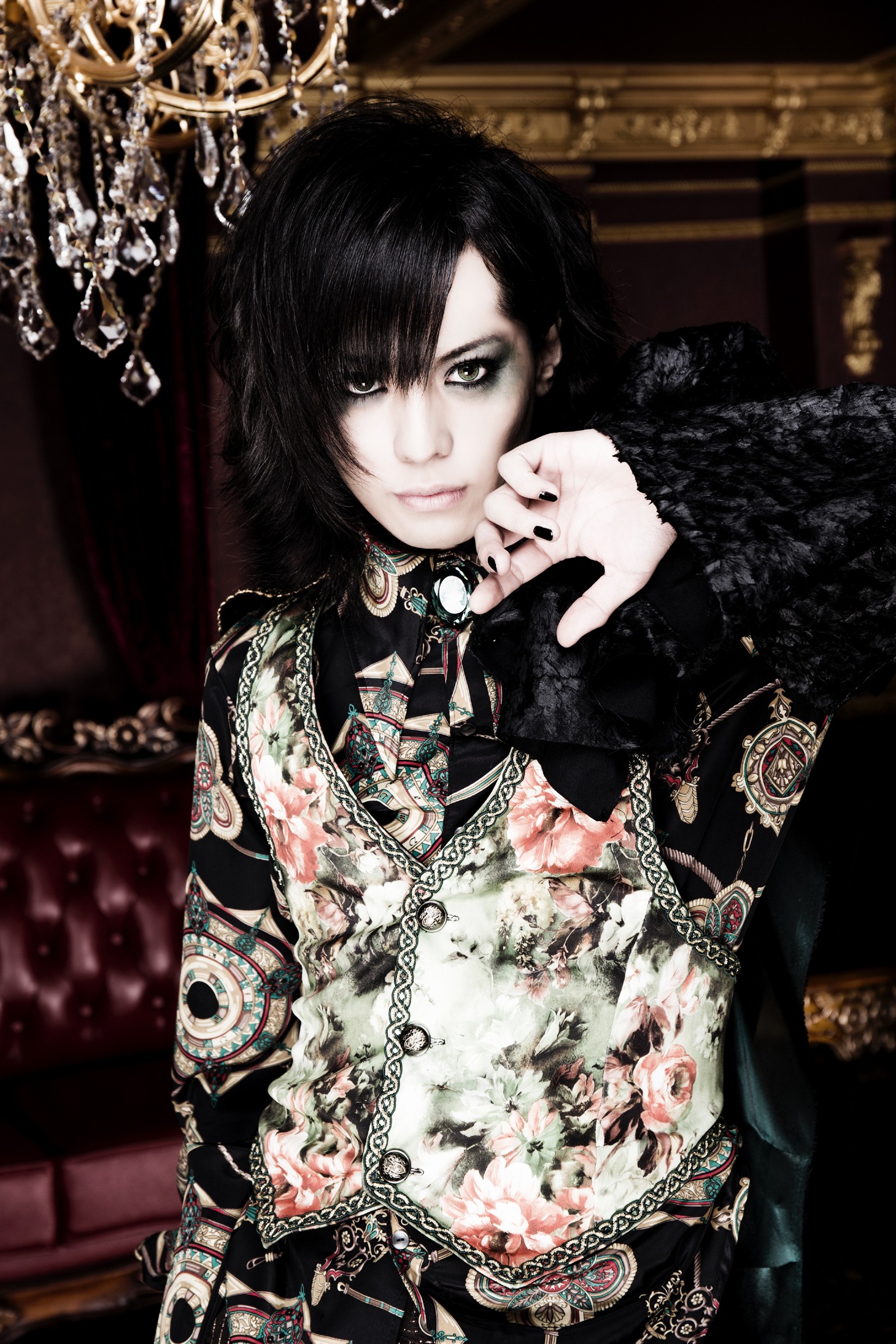 Hitomi（Vo）