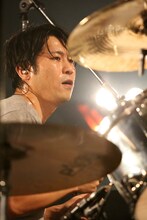 一瀬正和（Dr）（Photo by Viola Kam [V'z Twinkle]）